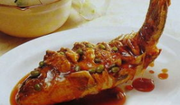 糖醋鲤鱼做法视频,酸甜可口，色香味俱全的家常菜制作教程