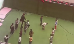 脱裤子打屁股的视频