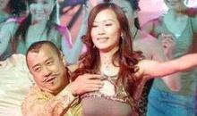 不穿衣服的视频,揭秘不穿衣服视频背后的故事