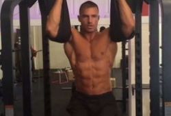 打腹肌视频,跟随专业视频高效锻炼指南